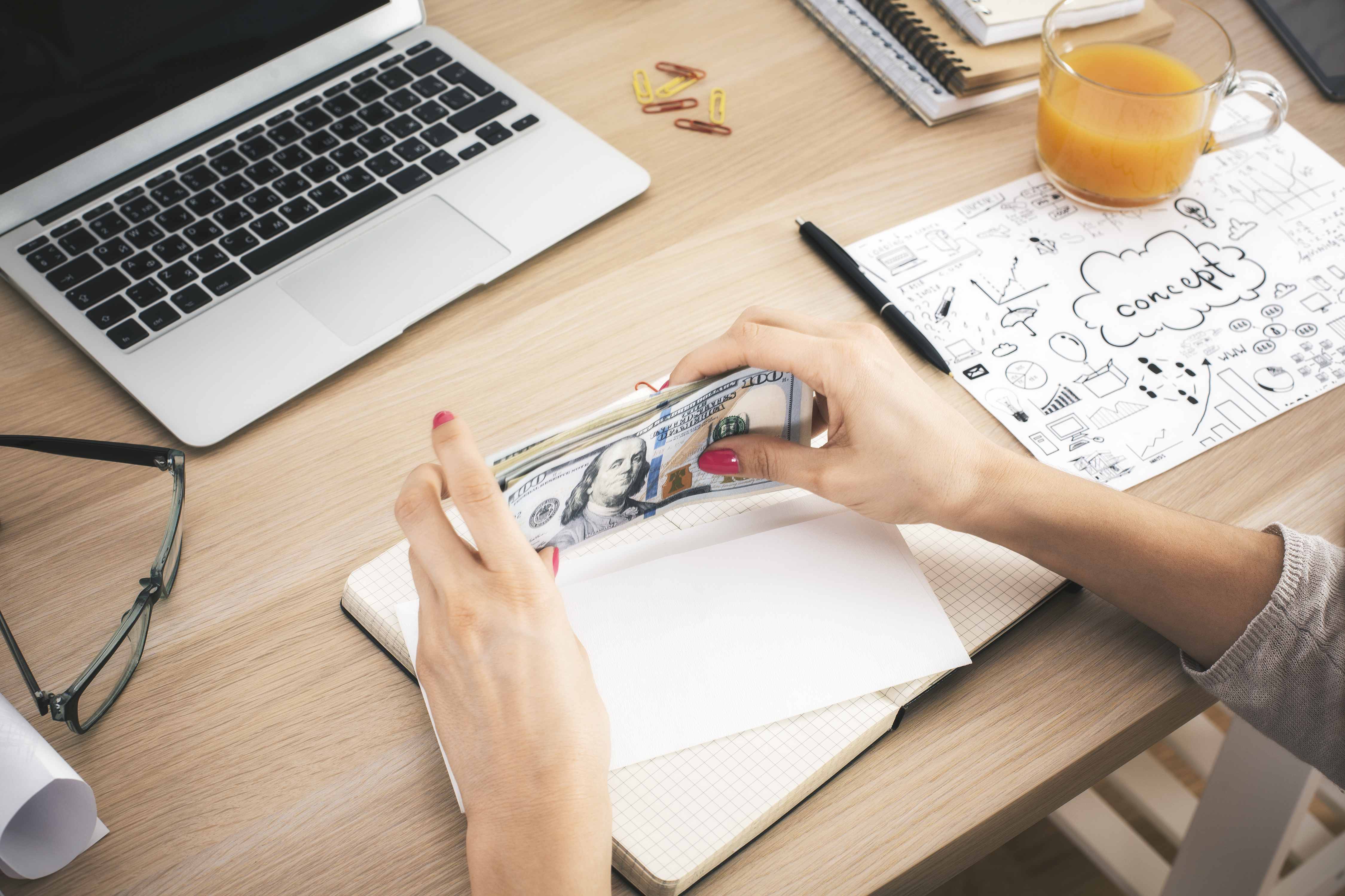 Монетизация контента: как начать зарабатывать на своем творчестве