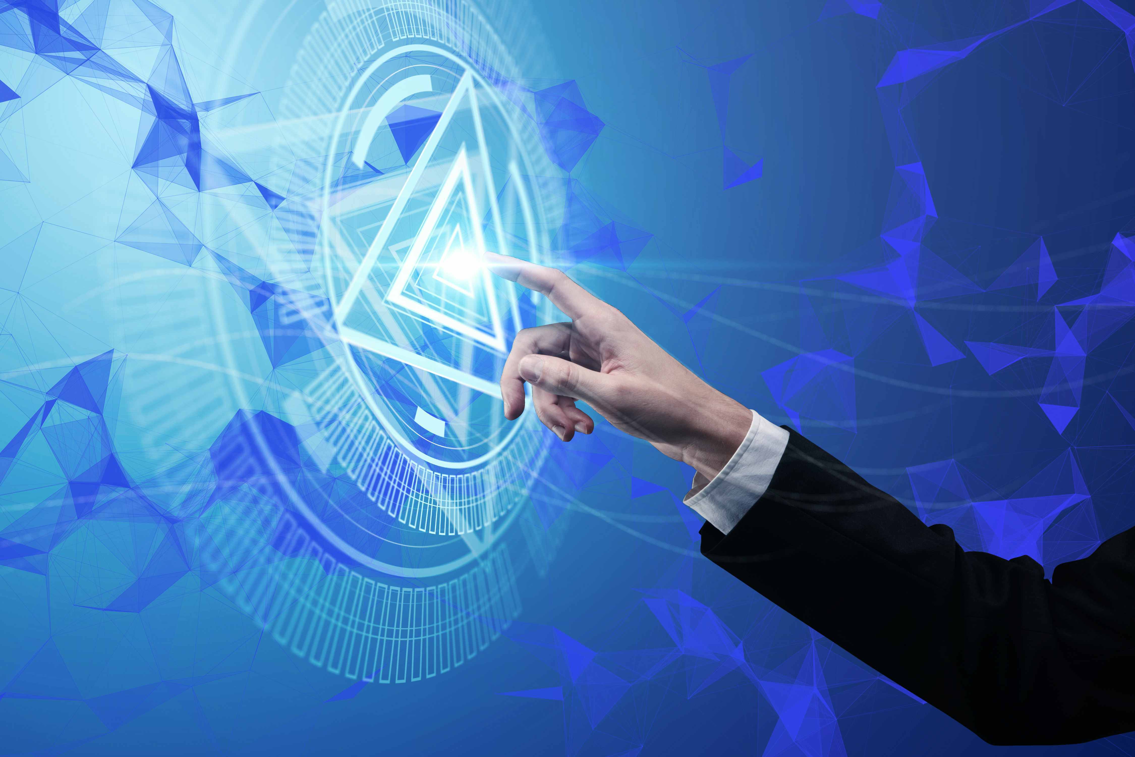 Использование функции 'Избранное' для сохранения сообщений